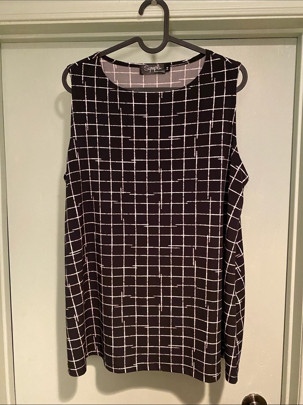 Sympli Black & White Grid Shell Size M